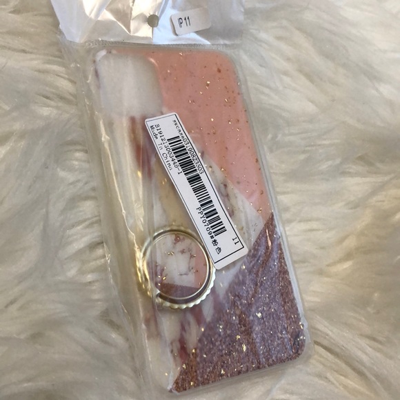NWT! Marble print iPhone 11 case with ring - Picture 6 of 6